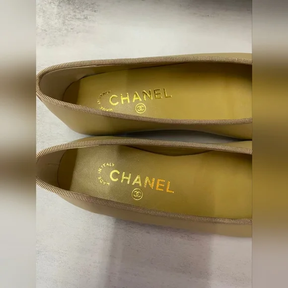 Chanel Beige and Black Women's Ballet Flats - Picture 9 of 9